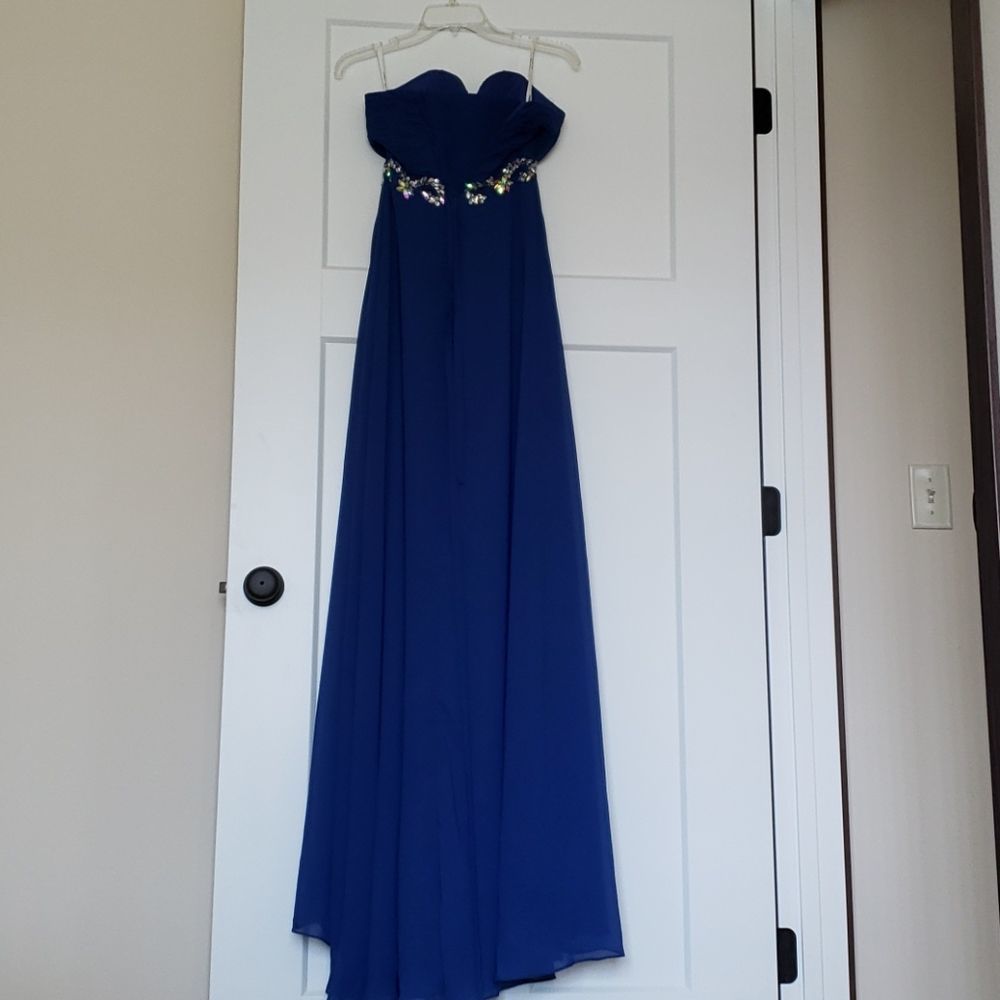 Prom 👗 - Picture 5 of 5